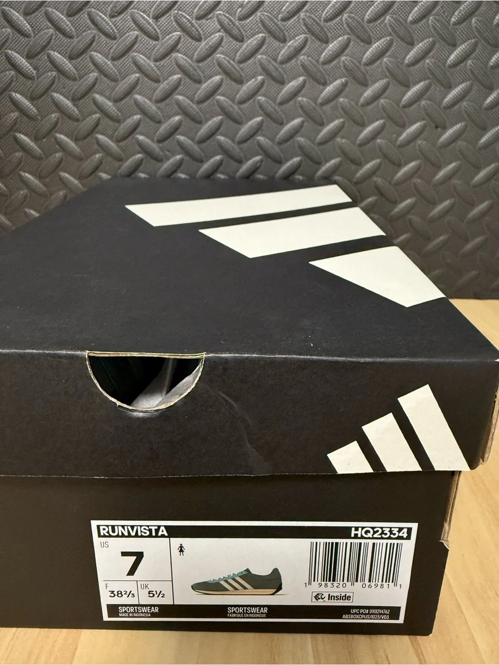 adidas Runvista Green HQ2334 Low Top Athletic Casual Sneakers Womens Sizes NEW